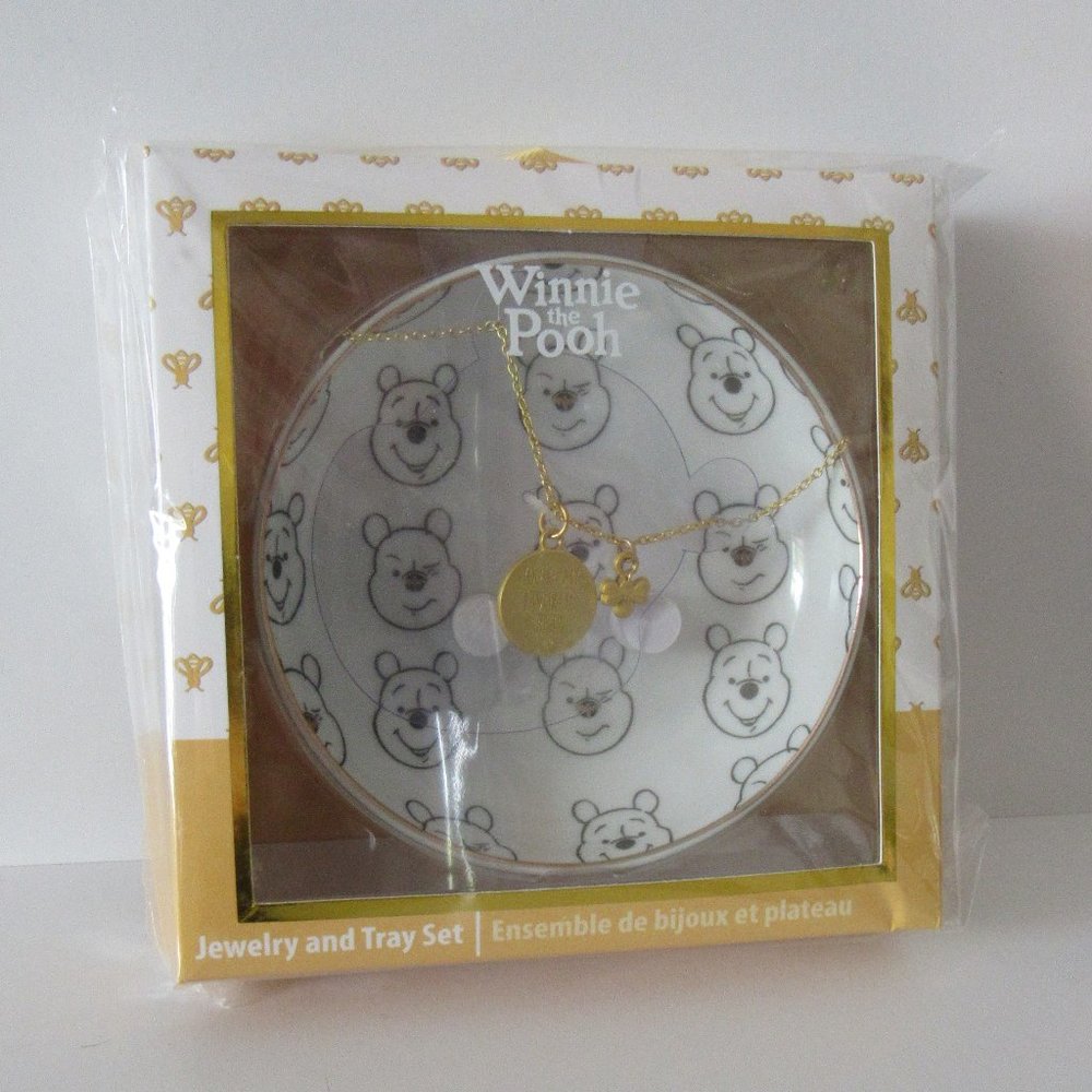 Winnie the Pooh Necklace & Jewelry Tray Set